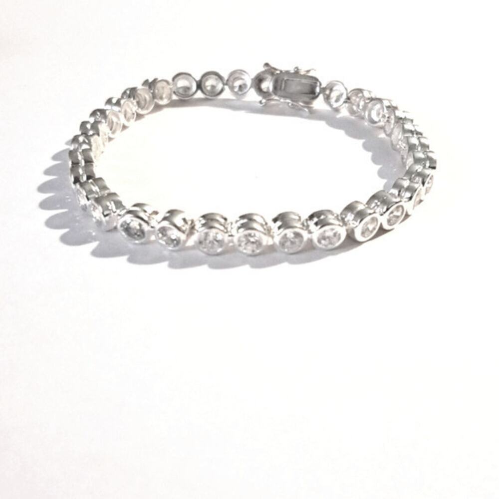 NEW Silver bracelet with clear crystals 8.5 inches long